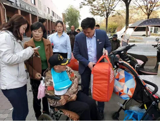 人道无界 博爱无涯 温暖永不缺席 敏梅保代送温暖 献爱心